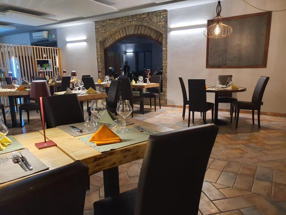 Agriturismo Cascina L'Arche 圣斯泰法诺贝尔博 外观 照片