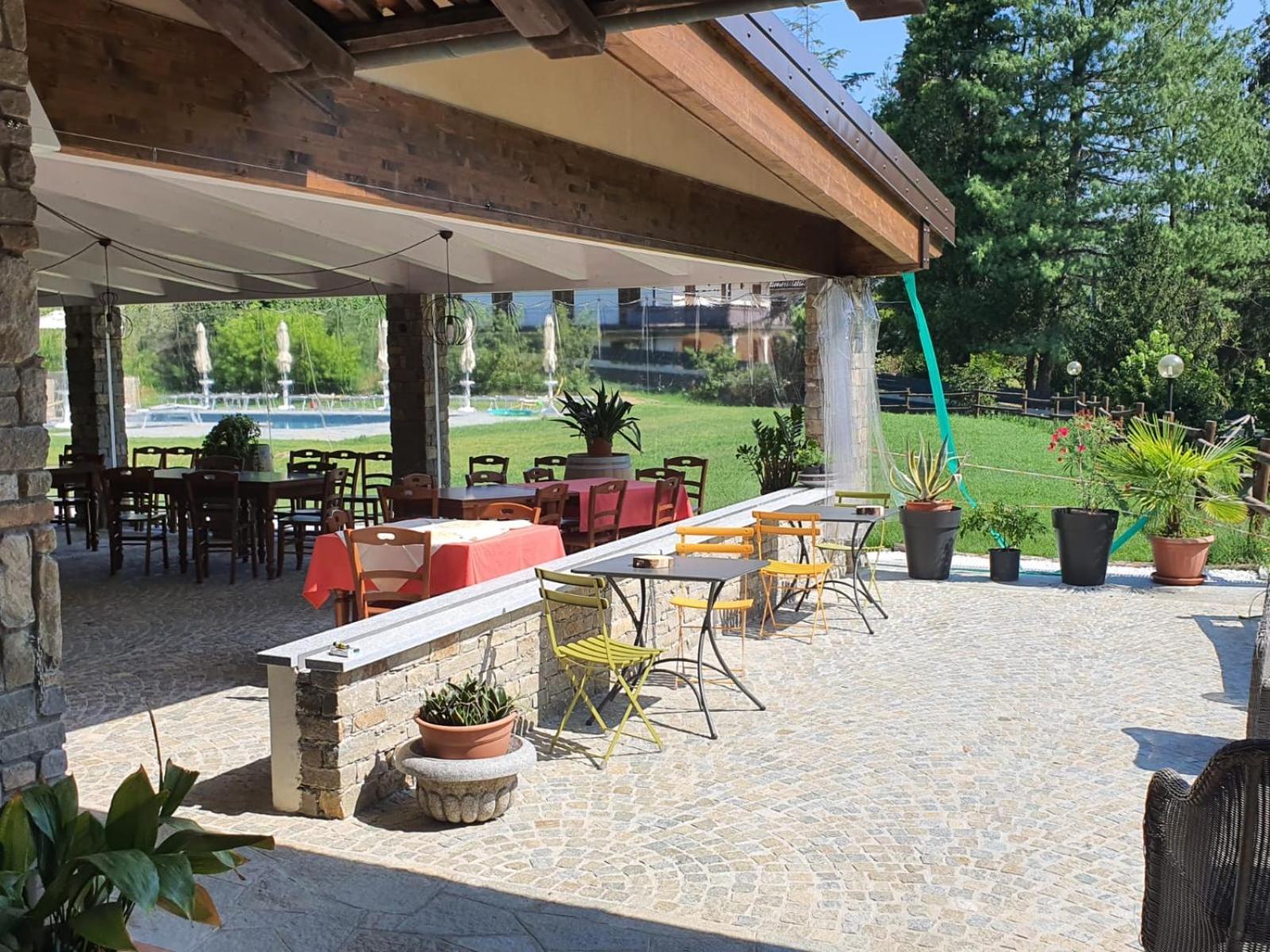 Agriturismo Cascina L'Arche 圣斯泰法诺贝尔博 外观 照片